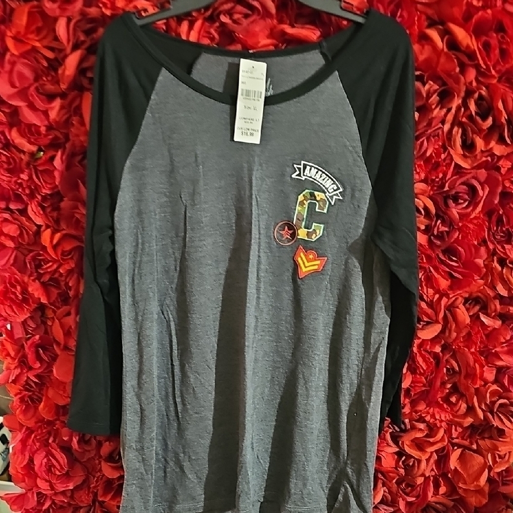 Cold Rush Women's Raglan Sleeve Graphic Long Sleeve Tee Size XLarge